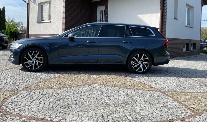 Volvo V60 cena 109800 przebieg: 115117, rok produkcji 2020 z Turek małe 79